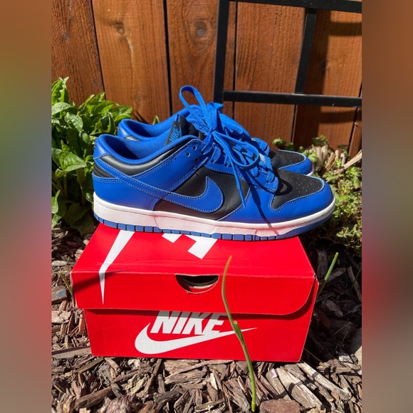 Nike Dunk Low Hyper Cobalt - Picture 3 of 5